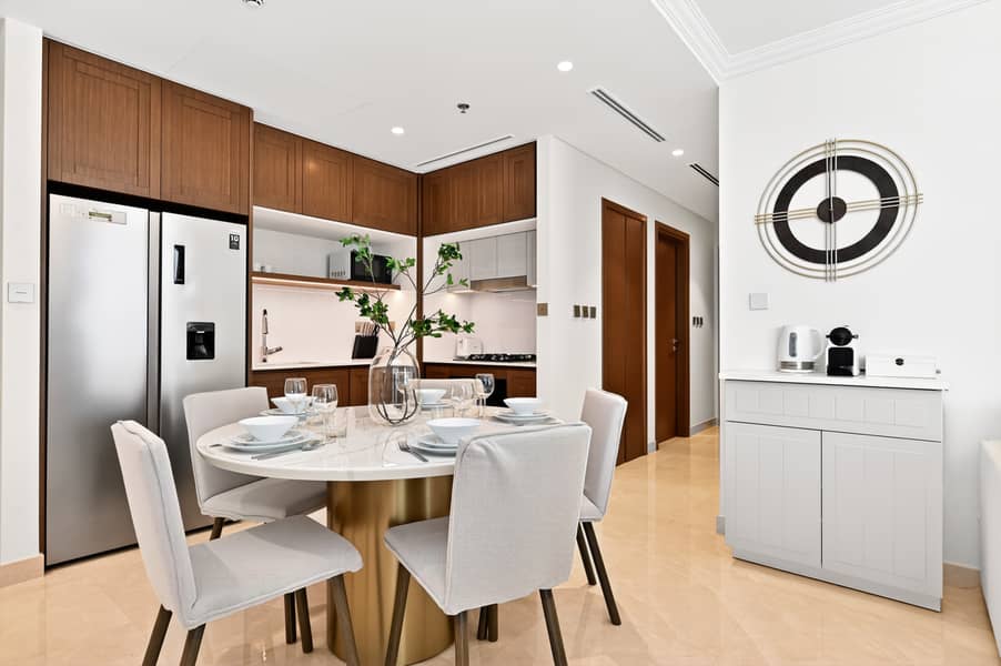 Seaside 2BD in Palace Residence, Emaar Beachfront