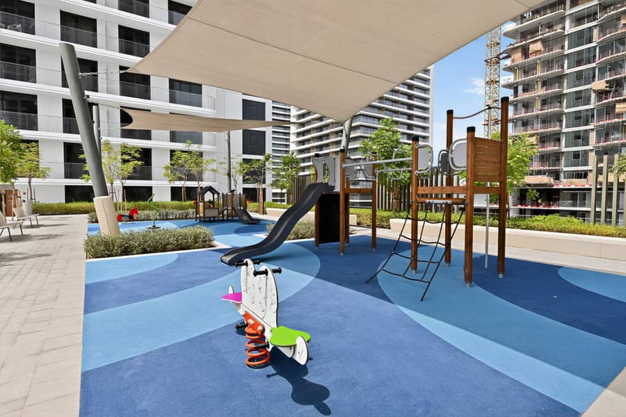 Seaside 2BD in Palace Residence, Emaar Beachfront - Image 20