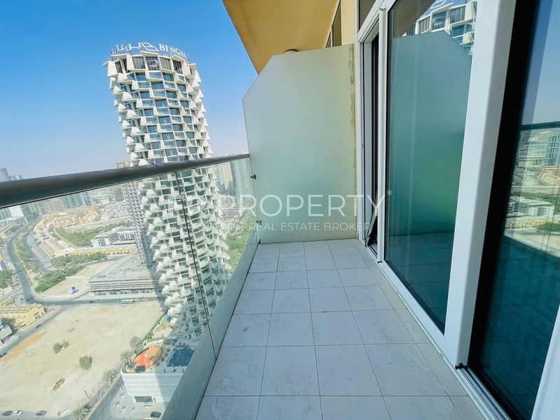 2BHK Luxury I Furnished | High Floor | 360° View