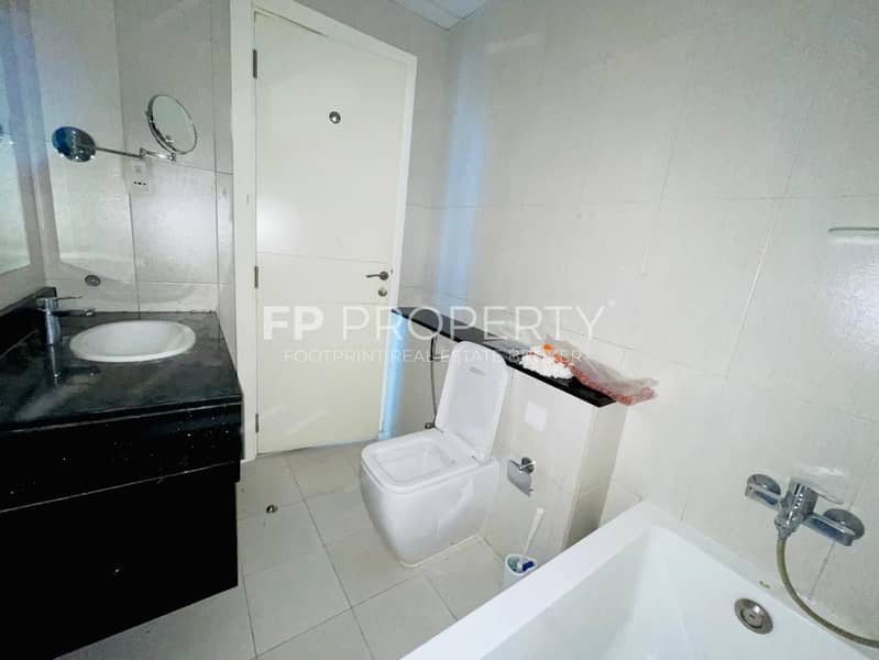 2BHK Luxury I Furnished | High Floor | 360° View - Image 10