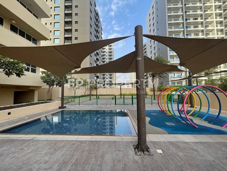 2BHK Luxury I Furnished | High Floor | 360° View - Image 13