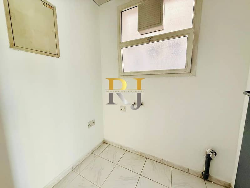 Hot Offer-Ready to move-Prime location. . - Image 12