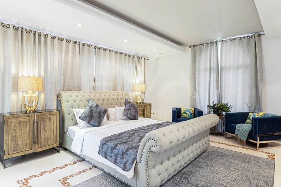 Upgraded | Central Rotunda | Fully Furnished - Image 8