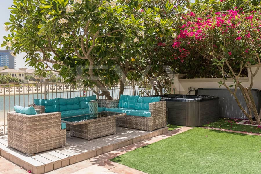 Upgraded | Central Rotunda | Fully Furnished - Image 15