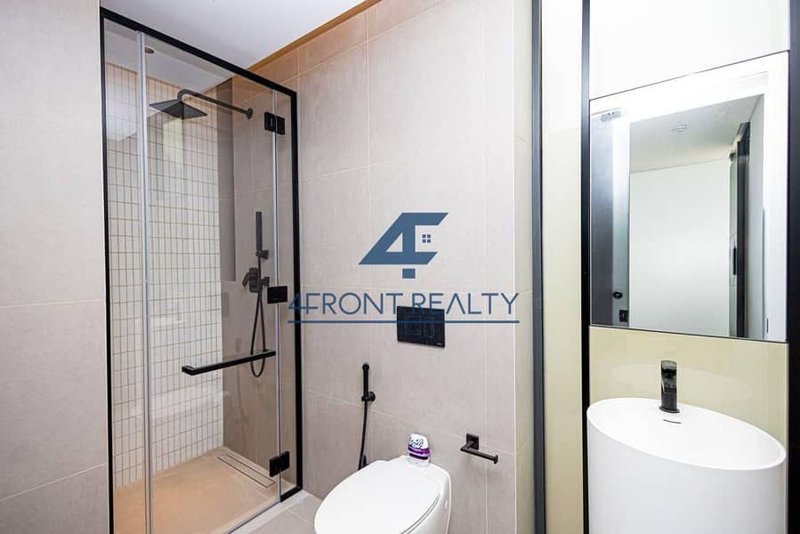 Rare Type B | Ultra Luxury | Superbly Located