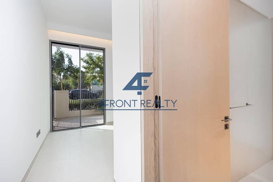 Rare Type B | Ultra Luxury | Superbly Located - Image 7