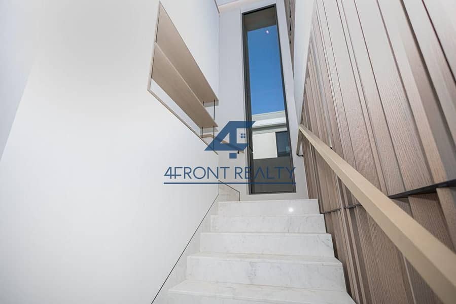 Rare Type B | Ultra Luxury | Superbly Located - Image 18