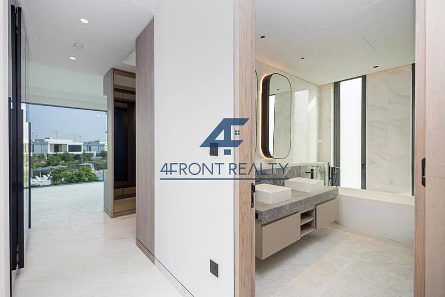 Rare Type B | Ultra Luxury | Superbly Located - Image 29