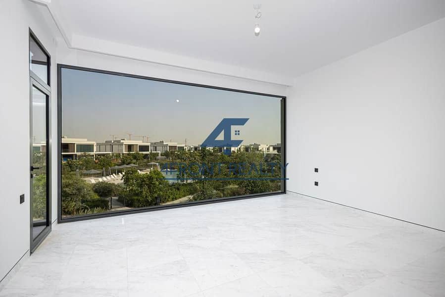 Rare Type B | Ultra Luxury | Superbly Located - Image 30