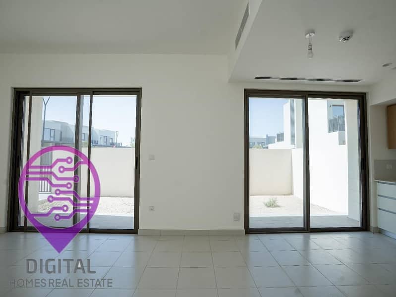 Modern Family Villa in Expo Golf Parkside 1 - Image 6