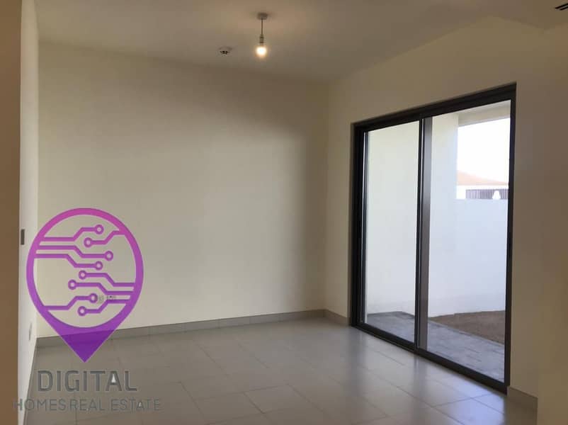 Modern Family Villa in Expo Golf Parkside 1 - Image 11