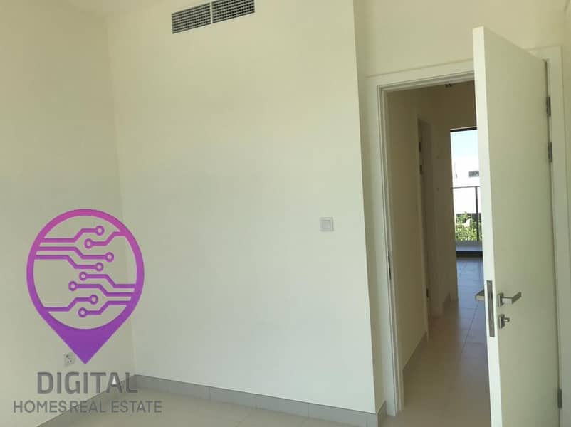 Modern Family Villa in Expo Golf Parkside 1 - Image 15