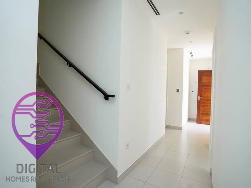 Modern Family Villa in Expo Golf Parkside 1 - Image 16