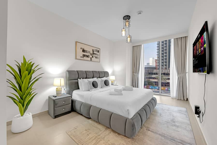 LUXURIOUS FURNISHED | SPACIOUS | BOULEVARD VIEW - Image 21