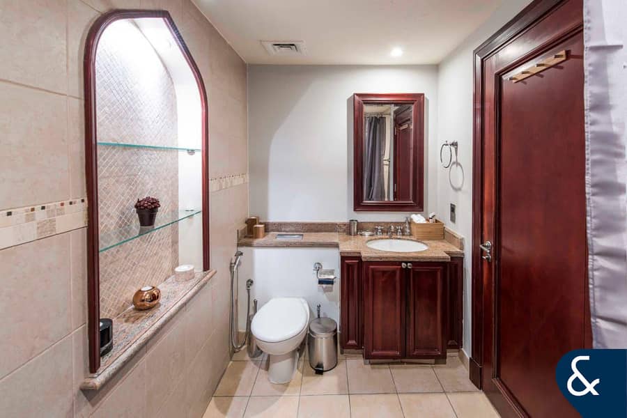 1 Bedroom | Burj Views | Guest Bathroom - Image 9