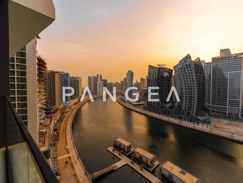 Full Canal and Burj Khalifa View | Vacant | Furnished - Image 10