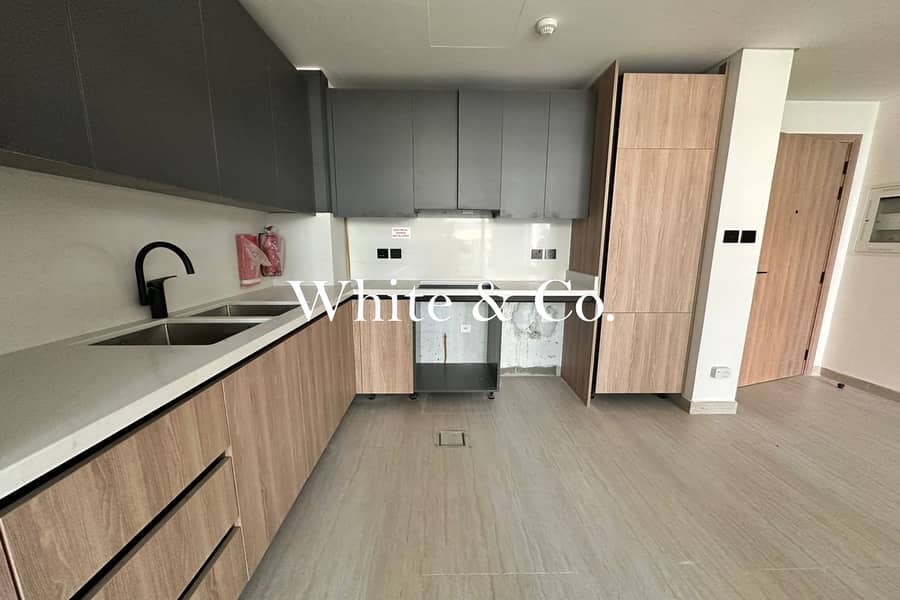 Brand New | Marina Facing | Handover Soon - Image 6