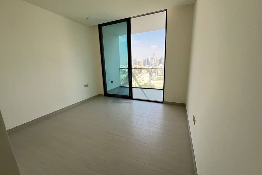 Luxurious 1 BHK| Bright & Spacious| Open Kitchen