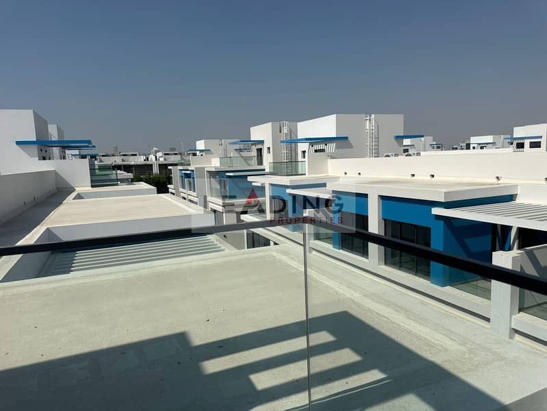 Corner Unit I Brand-new | Unfurnished