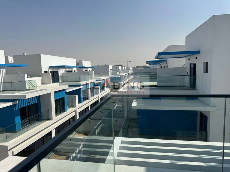 Corner Unit I Brand-new | Unfurnished