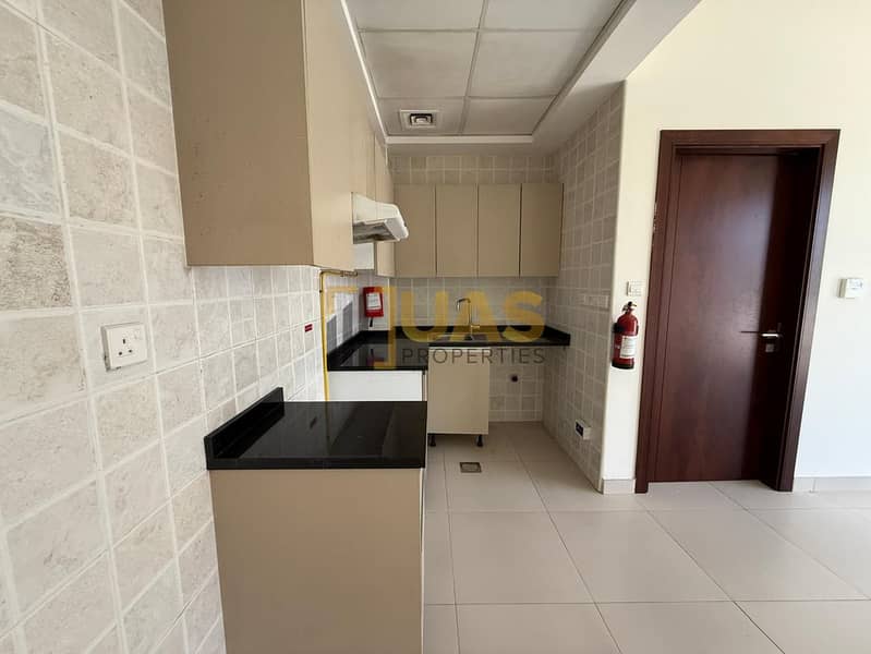 Spacious | Open View | Family Building - Image 7