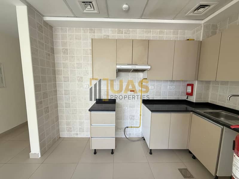 Spacious | Open View | Family Building - Image 8