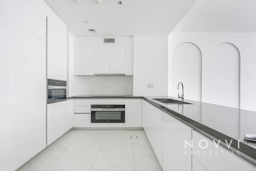 Corner Unit | Gym and Swimming Pool | High Floor