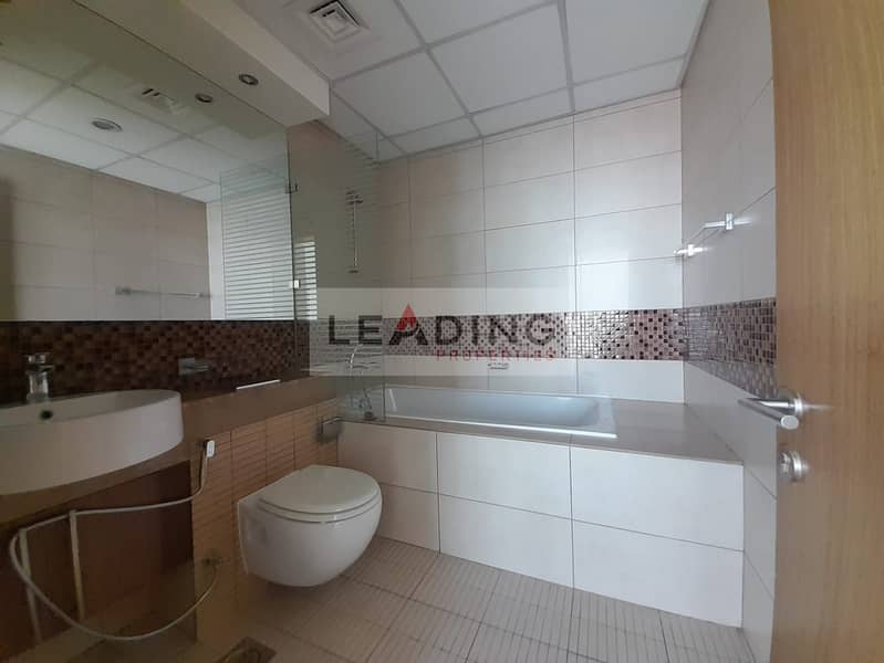 Sea View| High Floor| Chiller Free| Vacant - Image 13