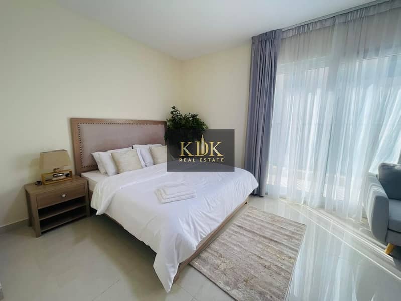 4 bed | Best Ammenities | Spacious - Image 9