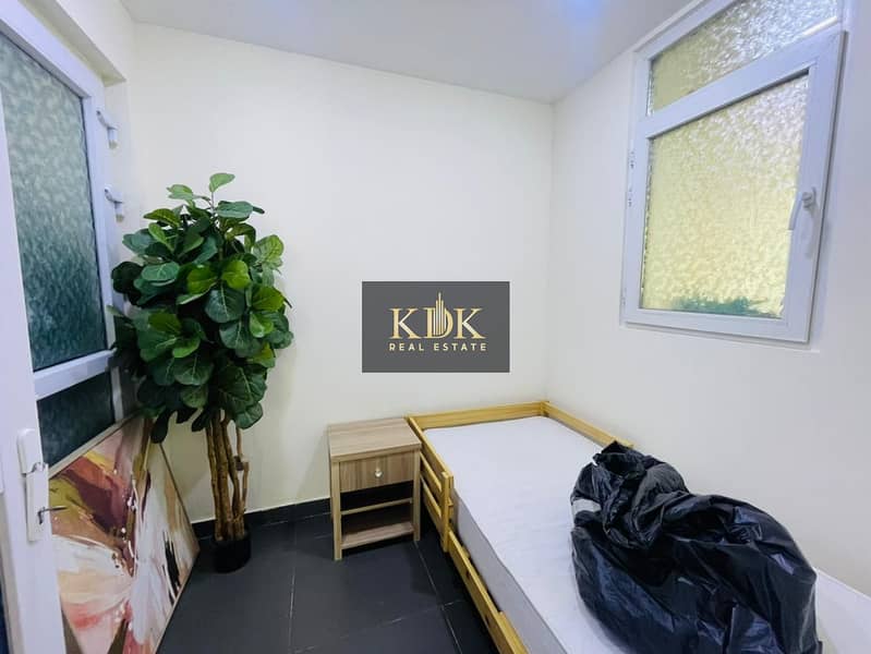 4 bed | Best Ammenities | Spacious - Image 14