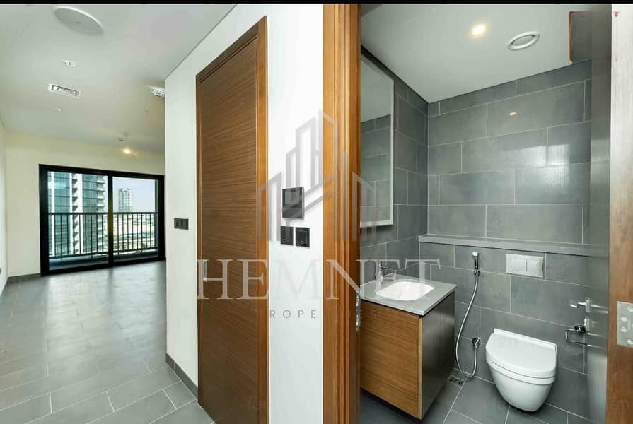 High Floor | Brand New | Genuine Resale - Image 8