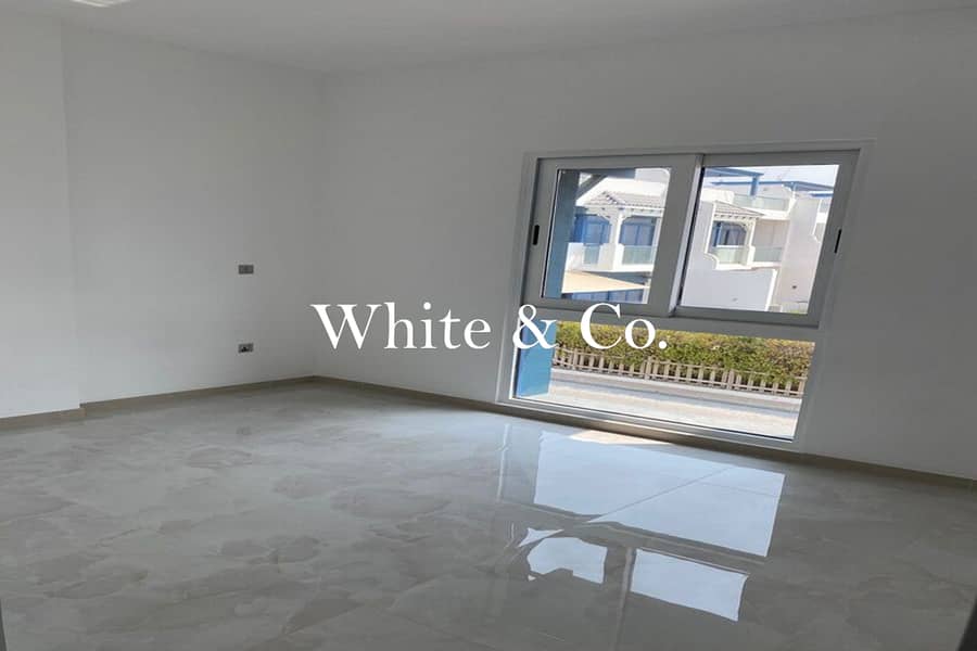 Beach Front | Upgraded | Best Position - Image 11