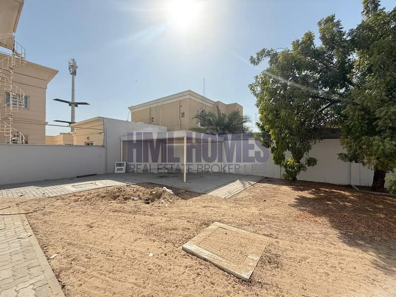 LUXURY VILLA | NEWLY RENOVATED | BIG GARDEN - Image 28