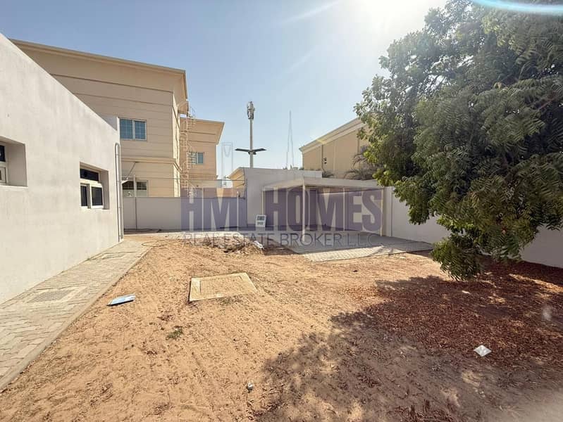 LUXURY VILLA | NEWLY RENOVATED | BIG GARDEN - Image 31