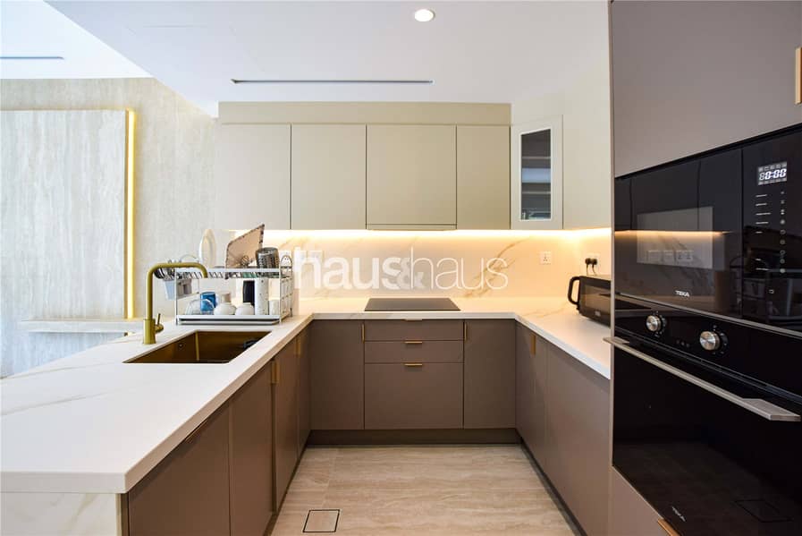 Extended | Upgraded | 2 Bed 3 Bath