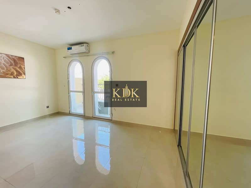 4 bed | Best Ammenities | Spacious