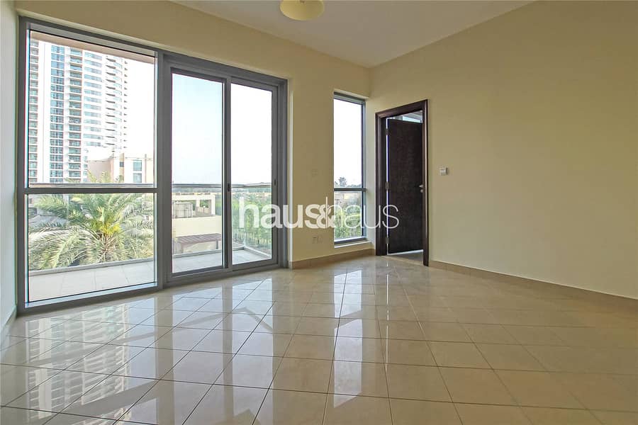Spacious 3 Bed | 2 Balconies | Stunning Views