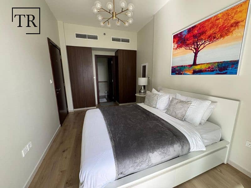 Scenic Canal Views | Furnished | Prime Location - Image 9