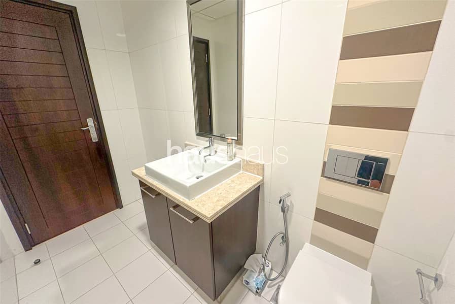 Huge Layout | Boulevard View | Extra Storage Room - Image 9