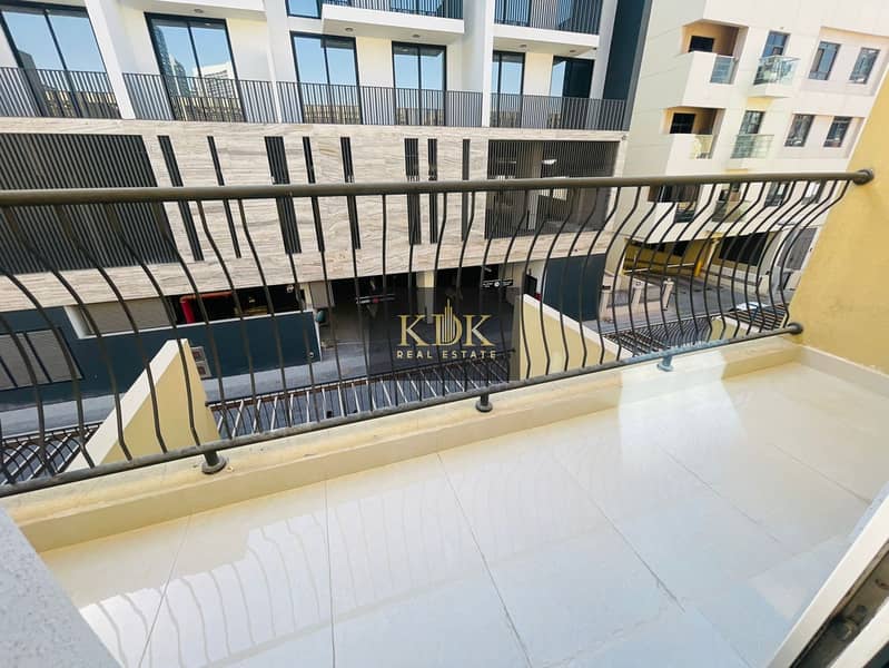 4bed | Best Ammenities | Spacious - Image 12