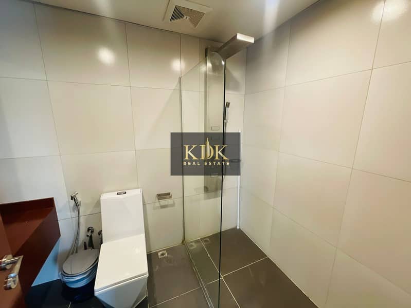 4bed | Best Ammenities | Spacious - Image 14