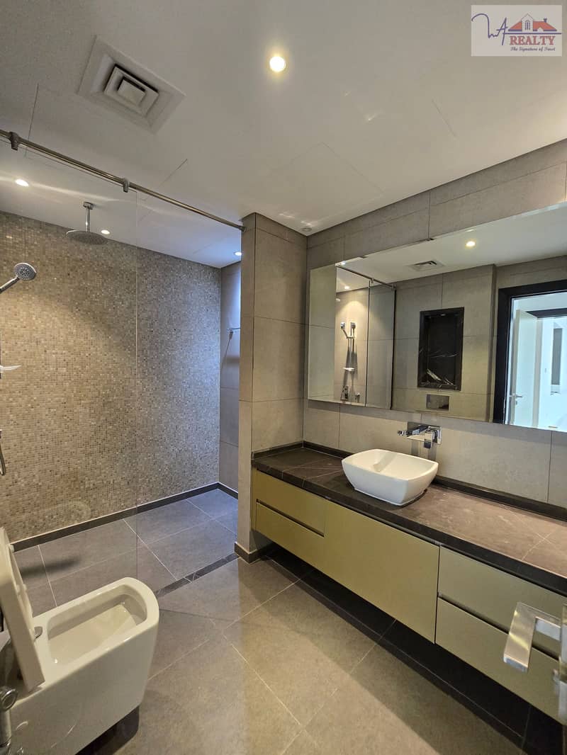 Amazing 2 Bedrooms Apartment with Maids Room - Image 21