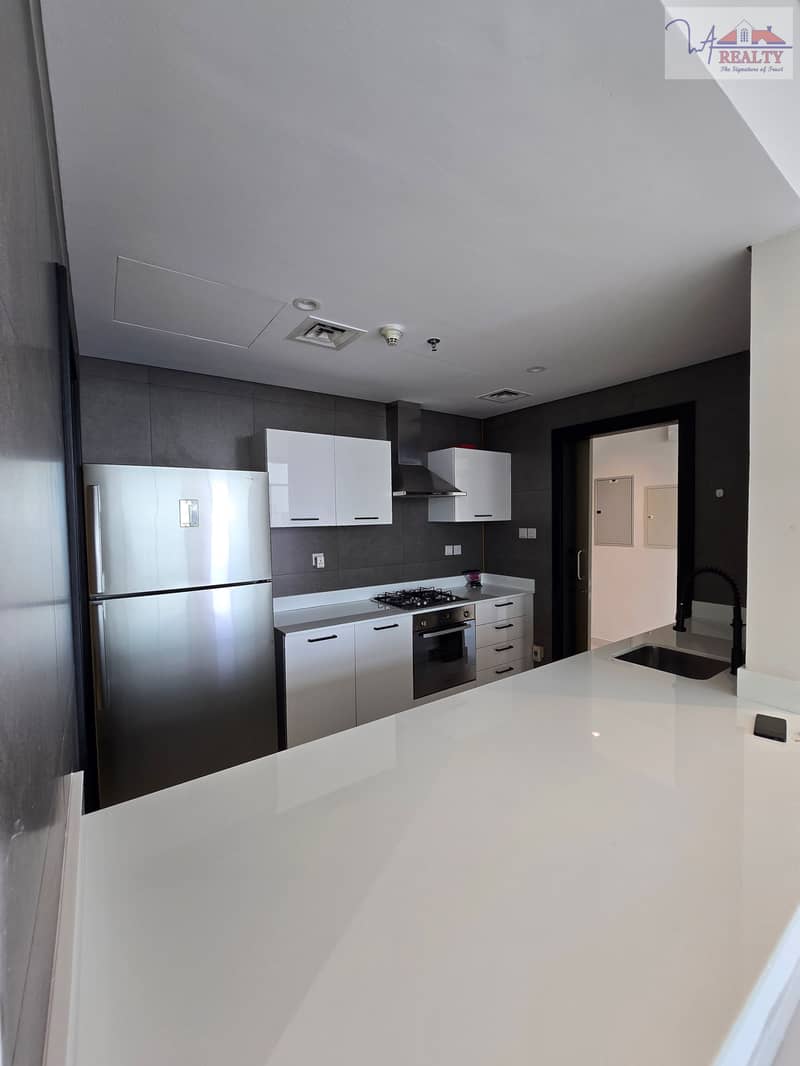 Amazing 2 Bedrooms Apartment with Maids Room - Image 16