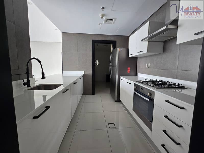 Amazing 2 Bedrooms Apartment with Maids Room - Image 22