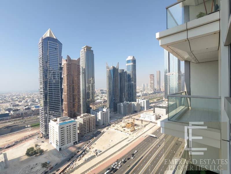 SPACIOUS 2 BR | SHEIKH ZAYED VIEW | HIGH FLOOR
