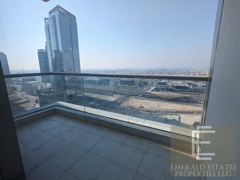 SPACIOUS 2 BR | SHEIKH ZAYED VIEW | HIGH FLOOR