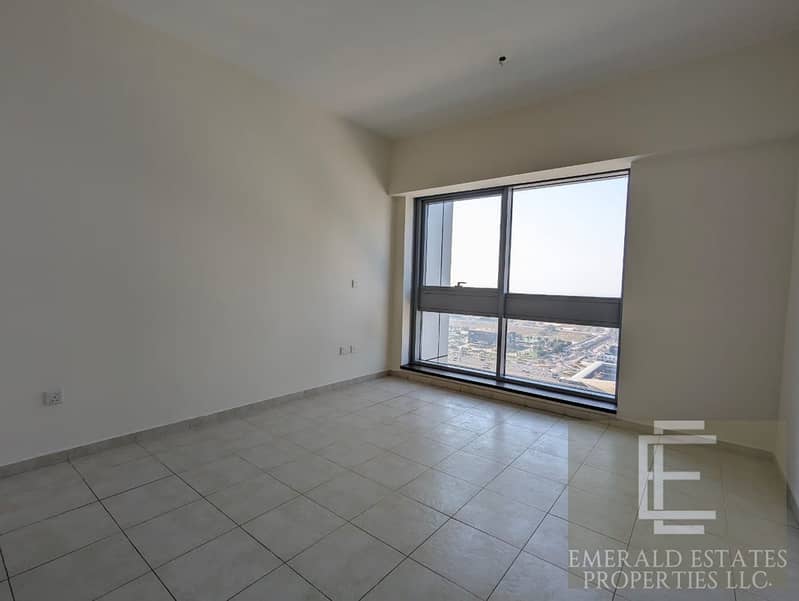 SPACIOUS 2 BR | SHEIKH ZAYED VIEW | HIGH FLOOR - Image 6