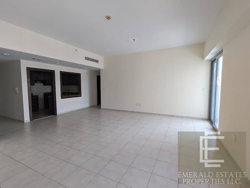 SPACIOUS 2 BR | SHEIKH ZAYED VIEW | HIGH FLOOR - Image 10