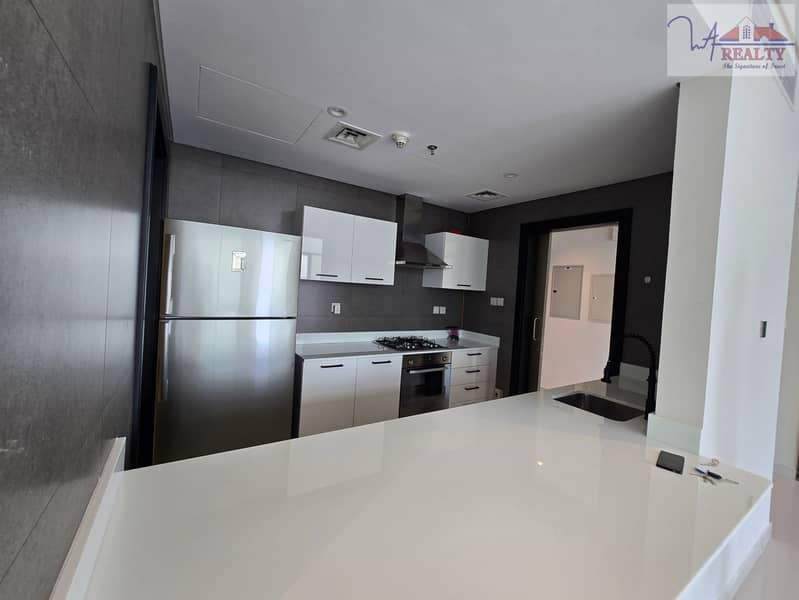 Amazing 2 Bedrooms Apartment with Maids Room - Image 17