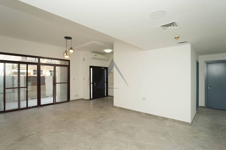 Vacant | Spacious | Prime location